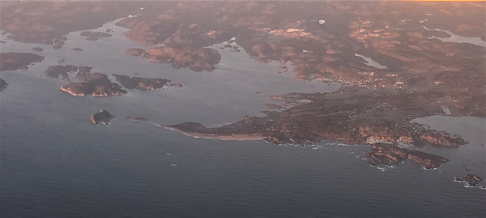 Mølen, en del av Raet, sett fra lufta